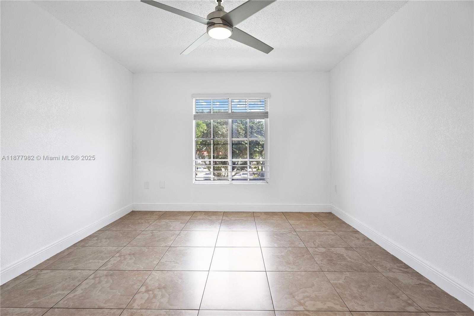 Small Image of 5112 NORTH WEST 79TH AVE #305, Doral Number 9