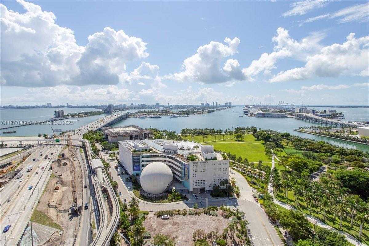 Small Image of 1100 BISCAYNE BLVD #2305, Miami Number 23
