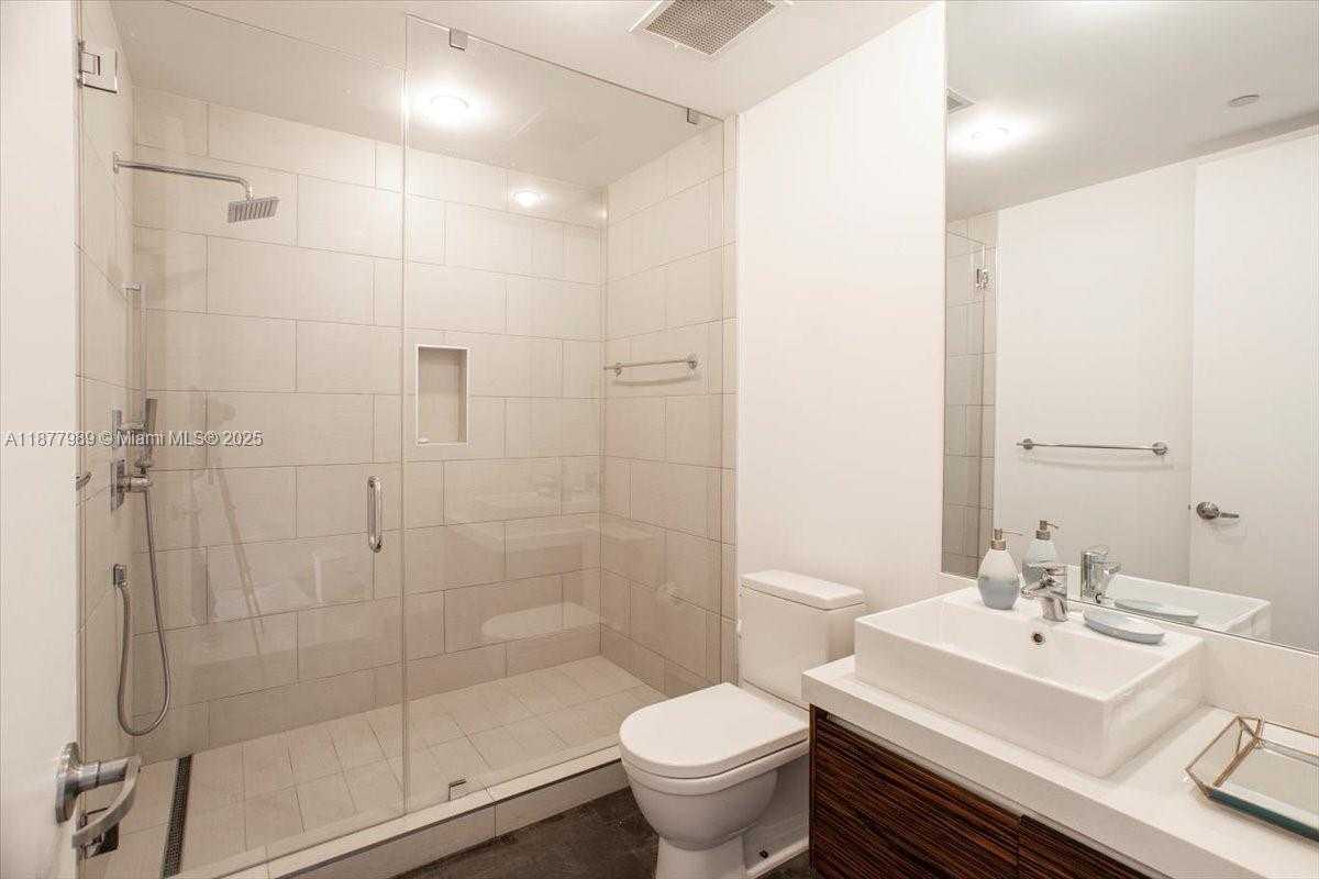 Small Image of 1100 BISCAYNE BLVD #2305, Miami Number 27