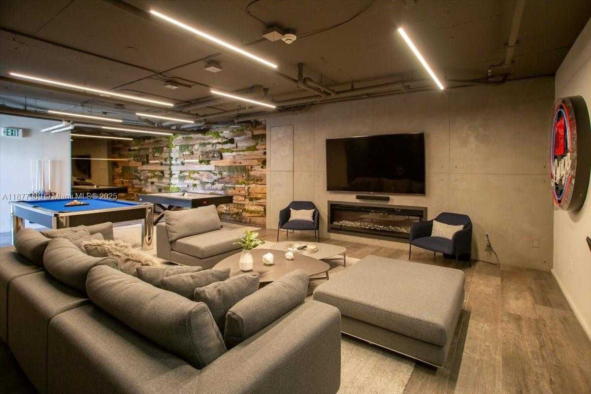 Small Image of 1100 BISCAYNE BLVD #2305, Miami Number 30
