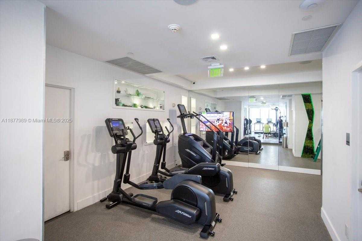 Small Image of 1100 BISCAYNE BLVD #2305, Miami Number 39