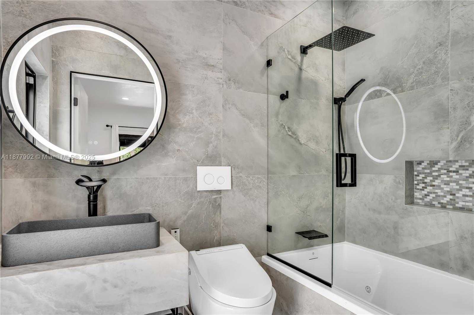 Small Image of 2484 SOUTH WEST 25TH ST, Miami Number 30