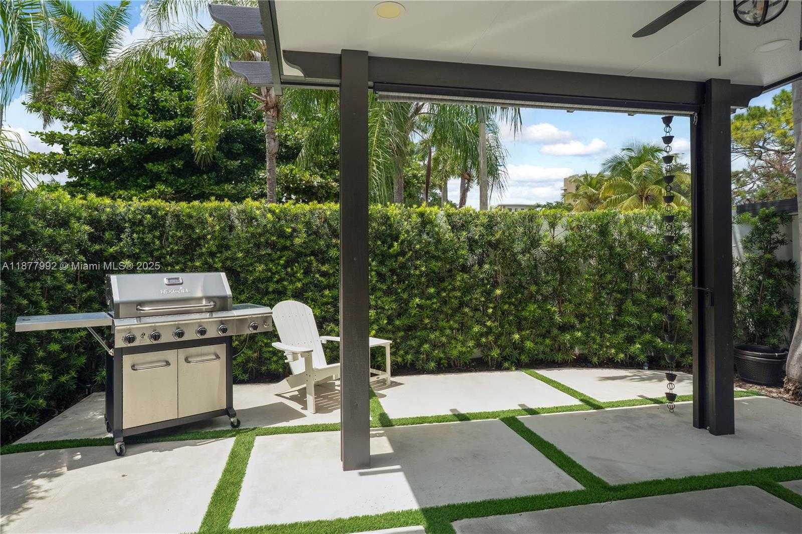 Small Image of 2484 SOUTH WEST 25TH ST, Miami Number 34