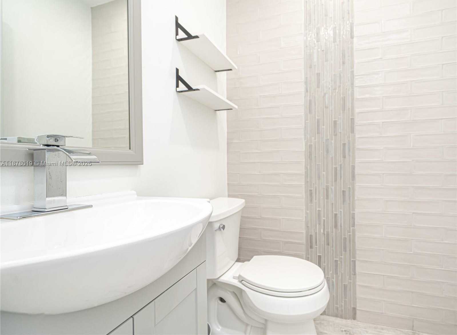 Small Image of 13927 SOUTH WEST 177TH ST, Miami Number 17