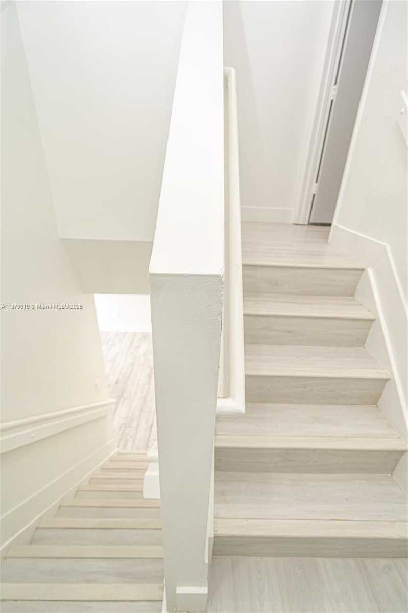 Small Image of 13927 SOUTH WEST 177TH ST, Miami Number 19
