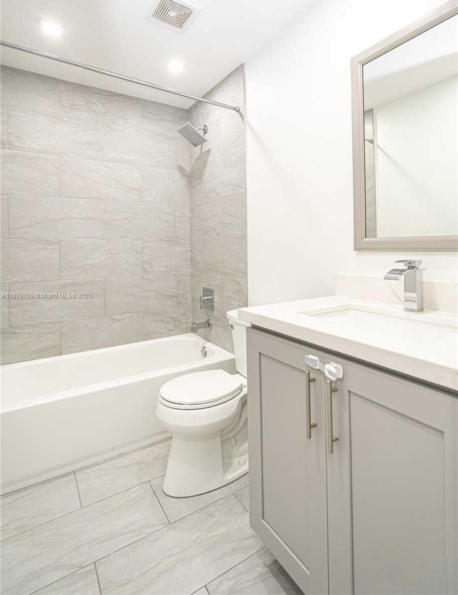 Small Image of 13927 SOUTH WEST 177TH ST, Miami Number 29