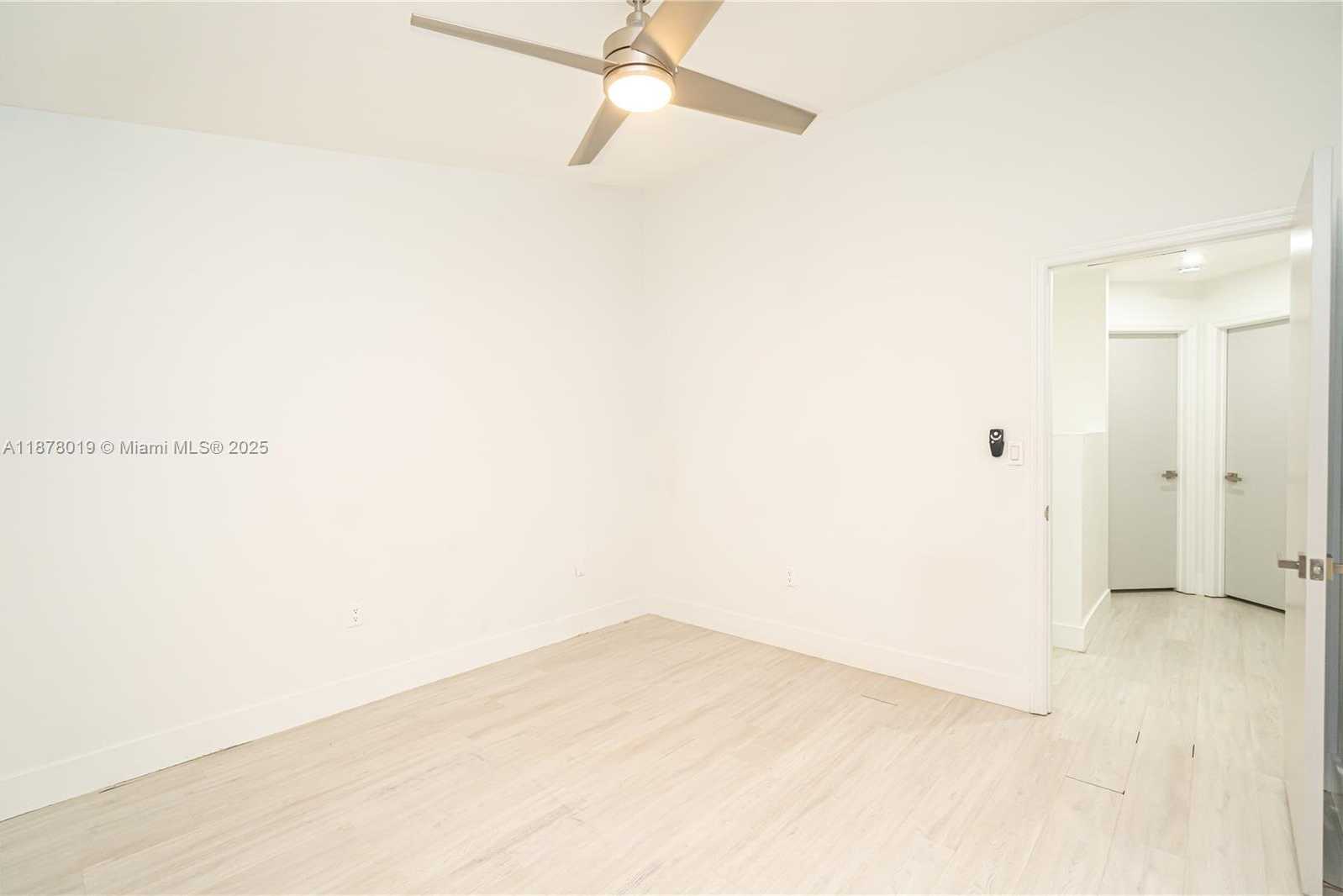 Small Image of 13927 SOUTH WEST 177TH ST, Miami Number 31