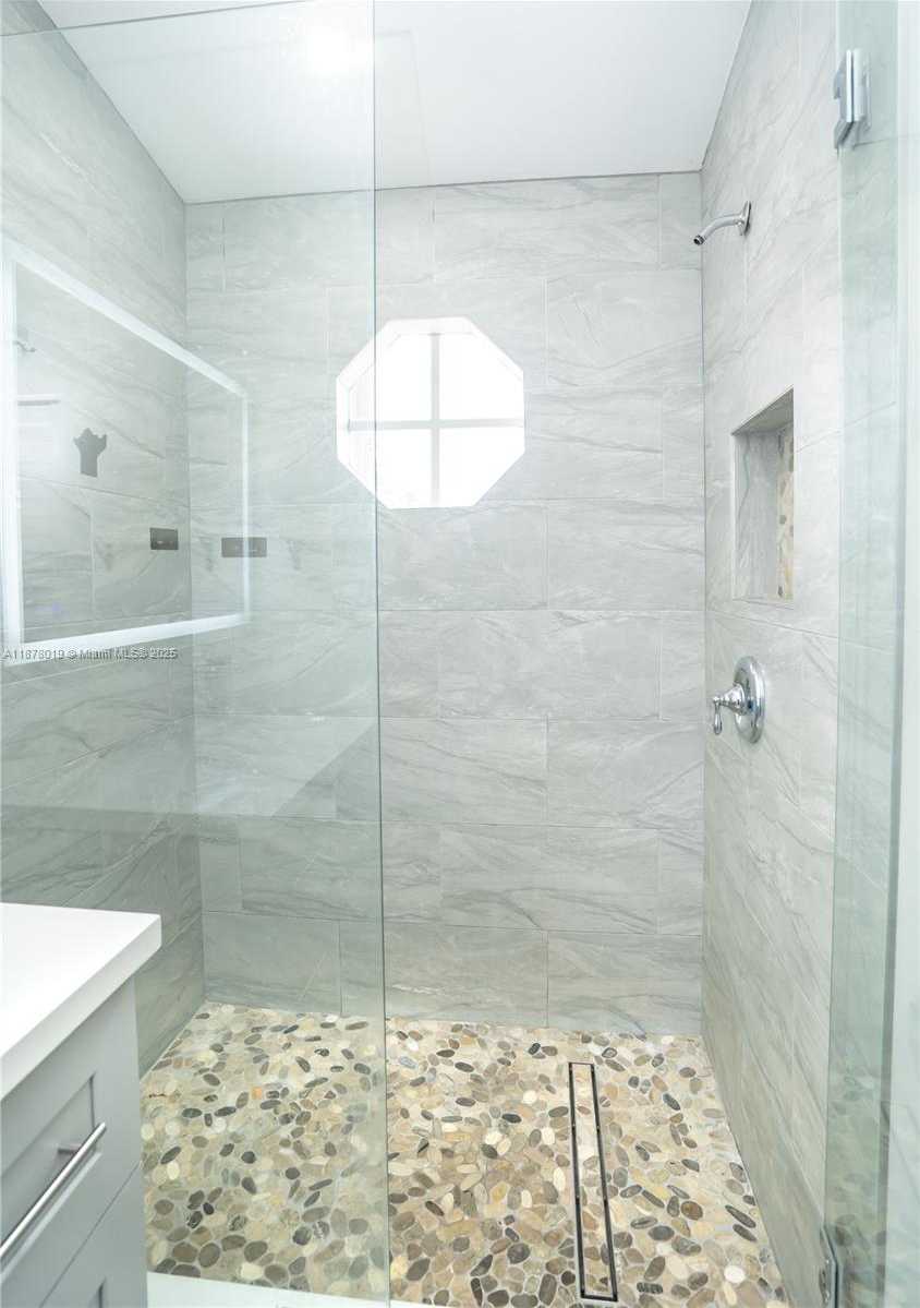 Small Image of 13927 SOUTH WEST 177TH ST, Miami Number 35