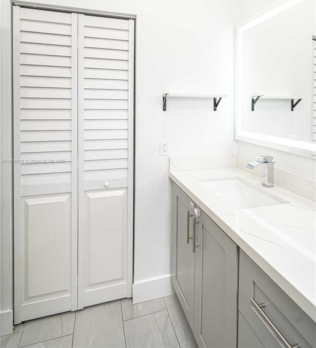 Small Image of 13927 SOUTH WEST 177TH ST, Miami Number 37