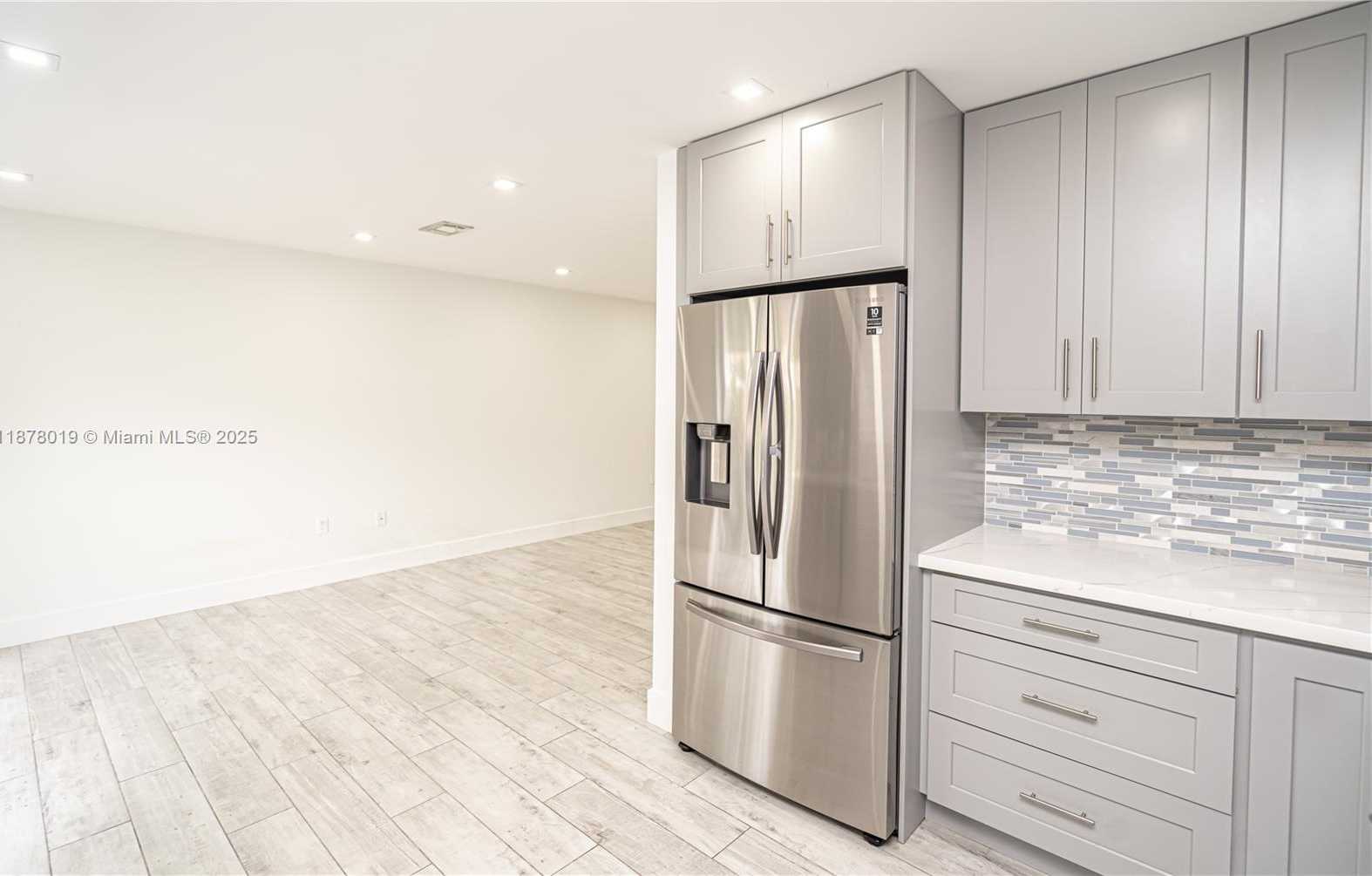 Small Image of 13927 SOUTH WEST 177TH ST, Miami Number 8