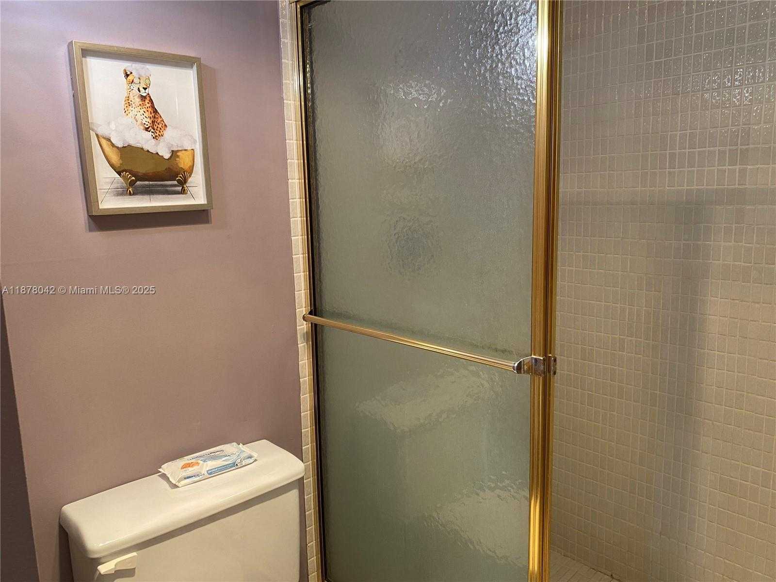 Small Image of 4200 HILLCREST DR #303, Hollywood Number 10