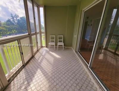 Small Image of 4200 HILLCREST DR #303, Hollywood Number 57