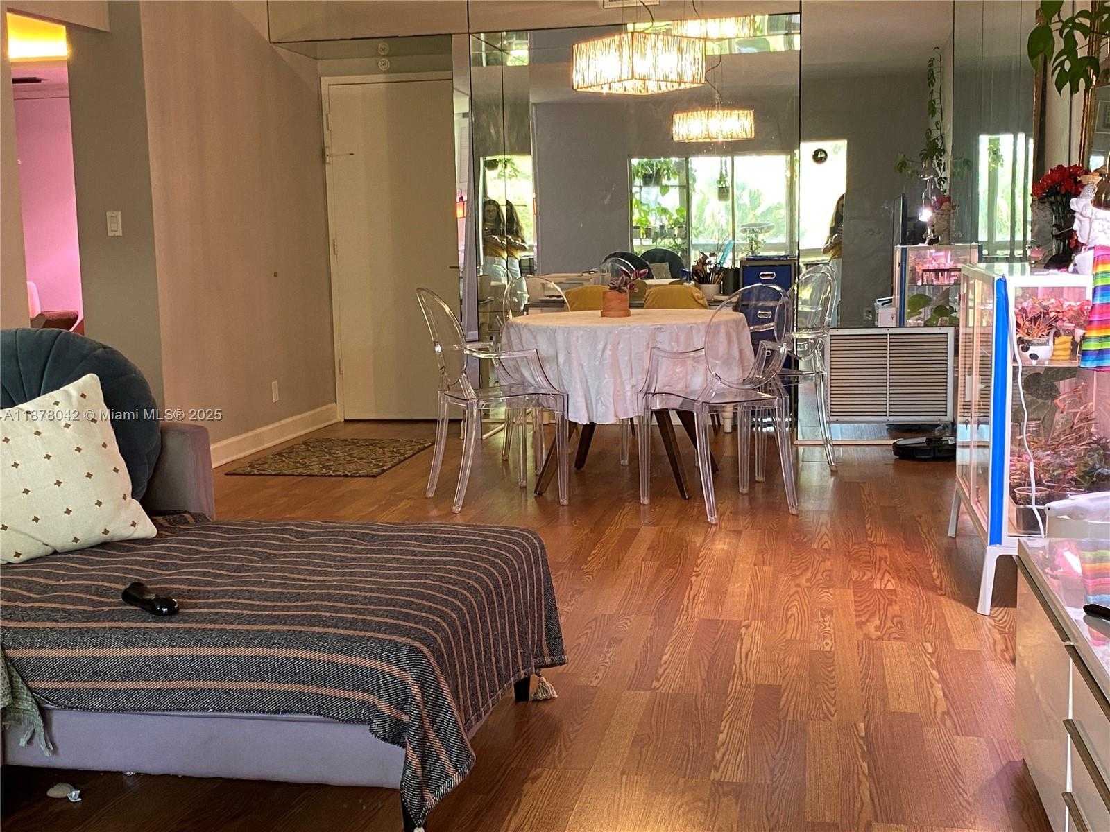 Small Image of 4200 HILLCREST DR #303, Hollywood Number 60