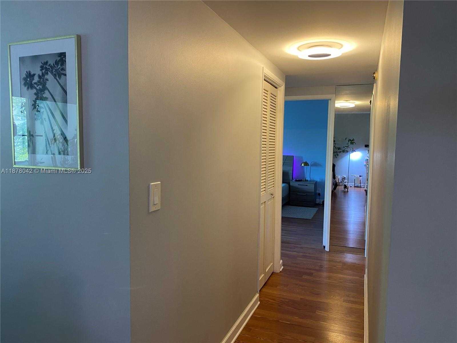 Small Image of 4200 HILLCREST DR #303, Hollywood Number 8