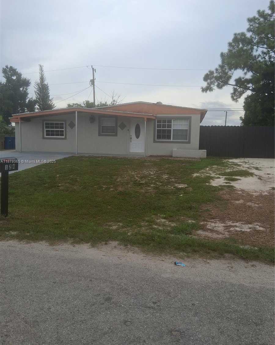 Small Image of 124 APACHE ST #124, Lehigh Acres Number 10