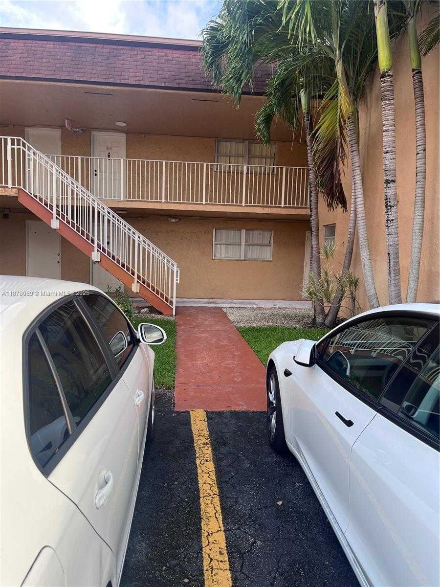 Small Image of 9970 SOUTH WEST 88TH ST #903-9, Miami Number 2