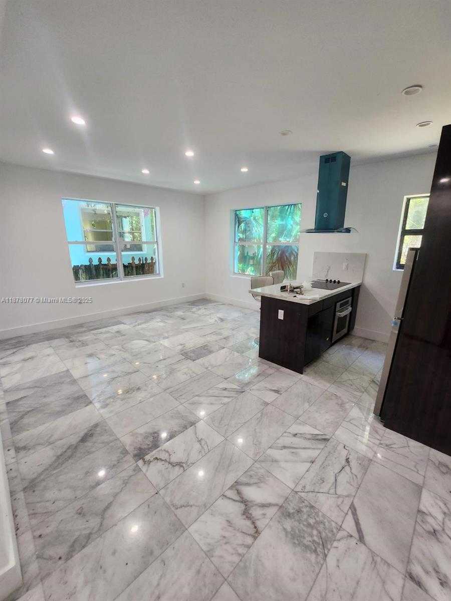 Small Image of 1560 DREXEL AVE #207, Miami Beach Number 4