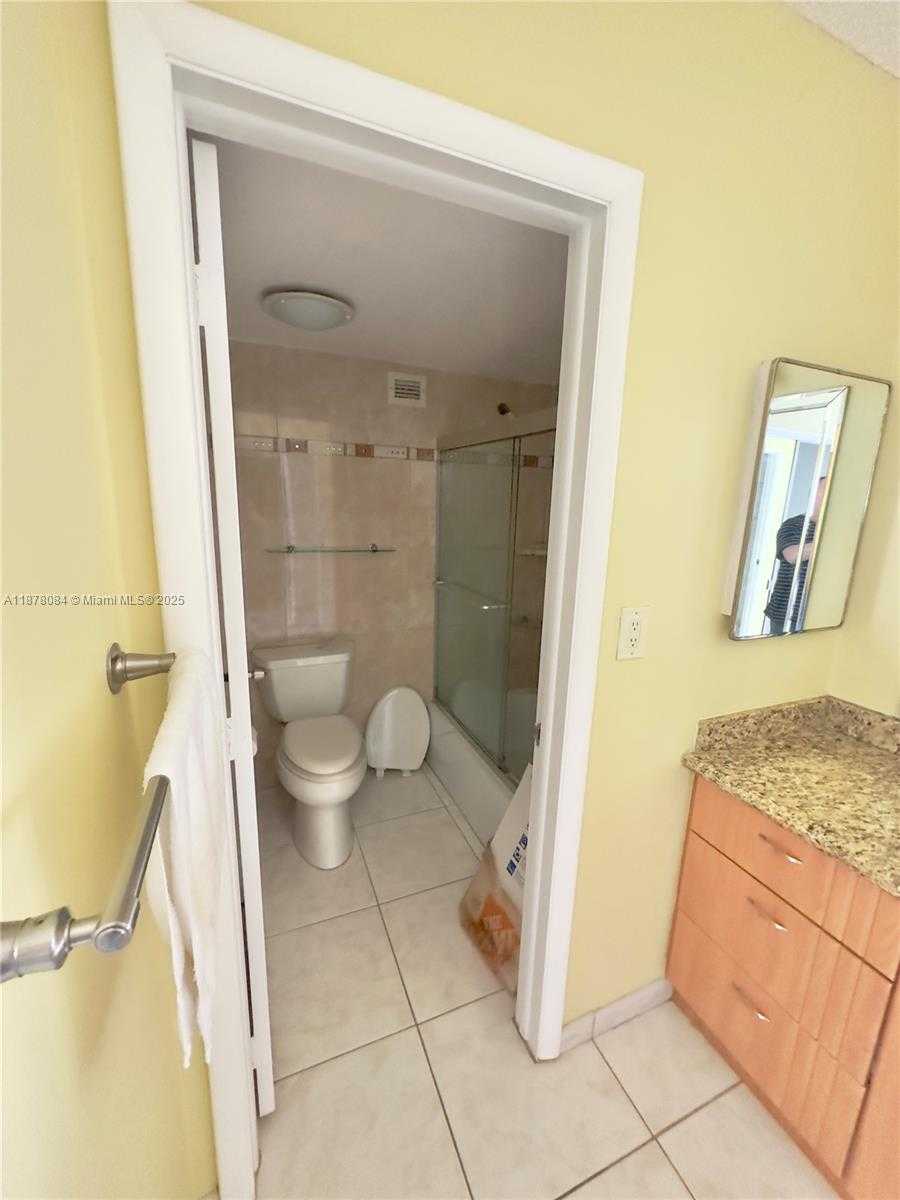 Small Image of 3800 SOUTH OCEAN DR #1518, Hollywood Number 17