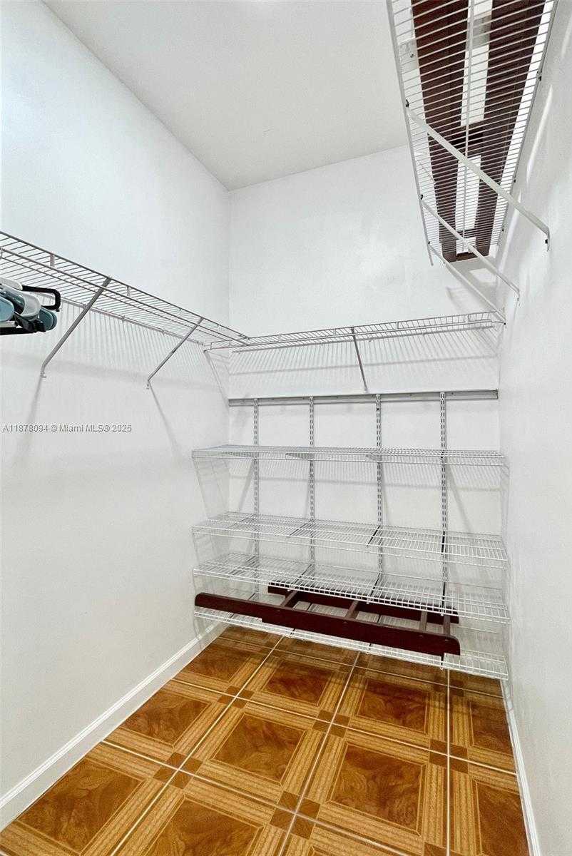 Small Image of 1351 SOUTH WEST 154TH CT #1351, Miami Number 15