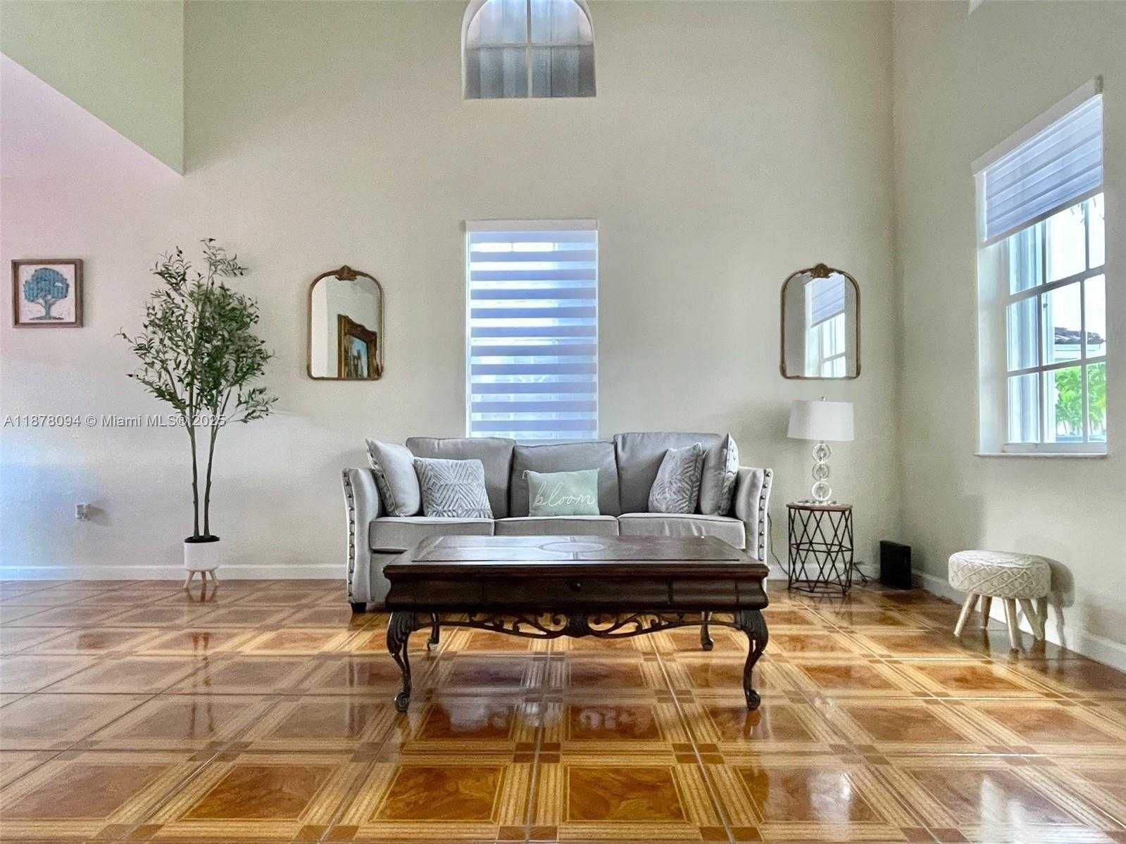 Small Image of 1351 SOUTH WEST 154TH CT #1351, Miami Number 2