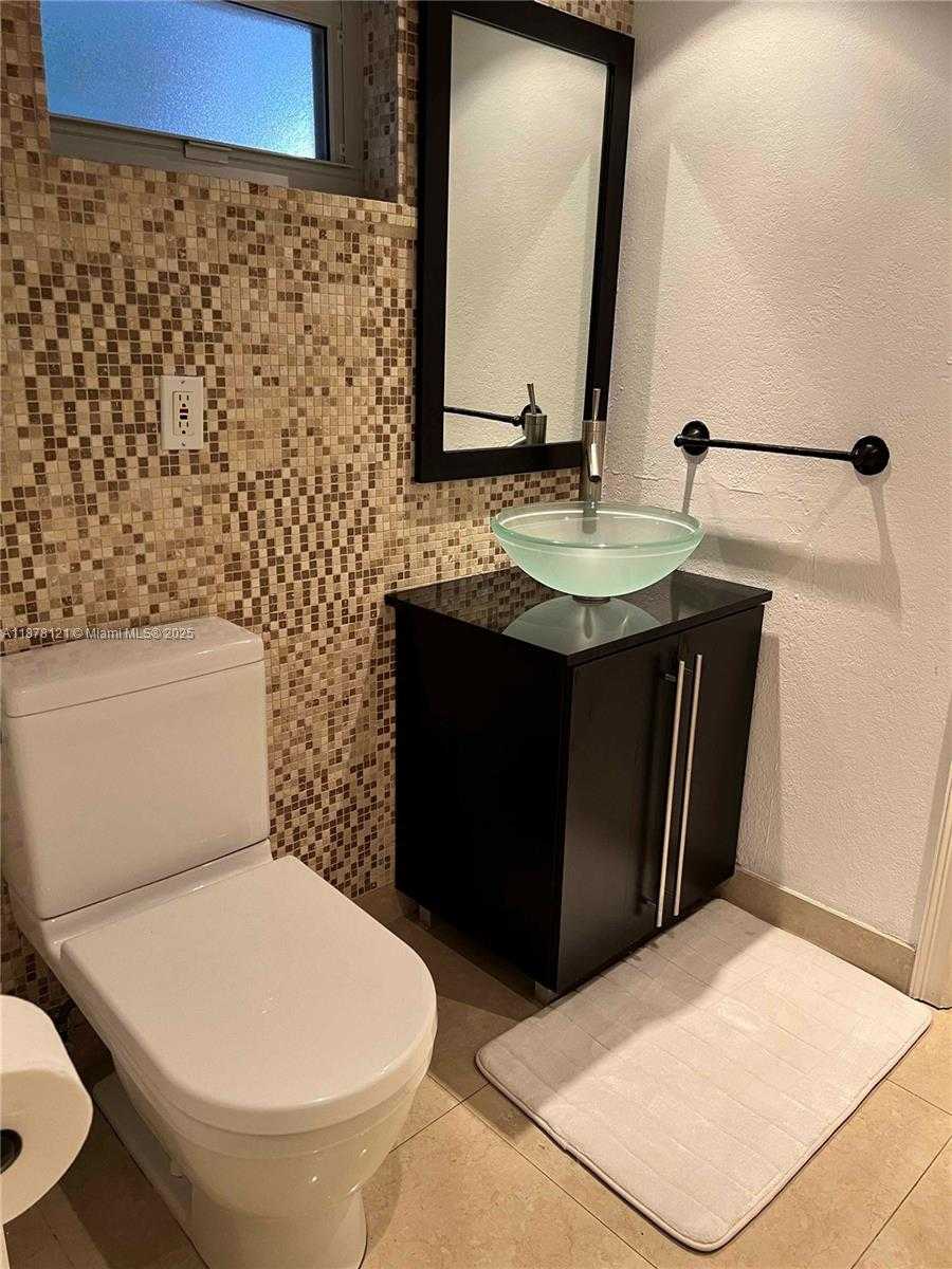 Small Image of 1750 JAMES AVE #6D, Miami Beach Number 22