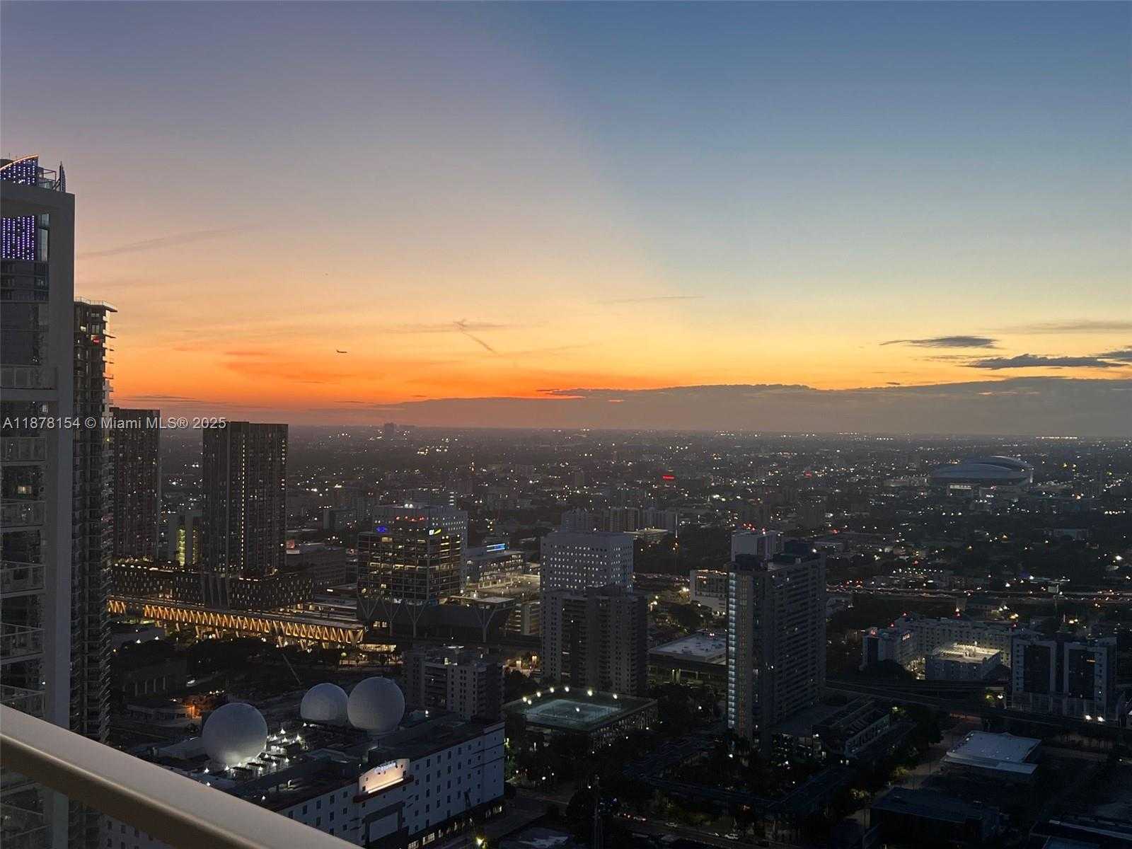 Small Image of 1100 BISCAYNE BLVD #4802, Miami Number 19