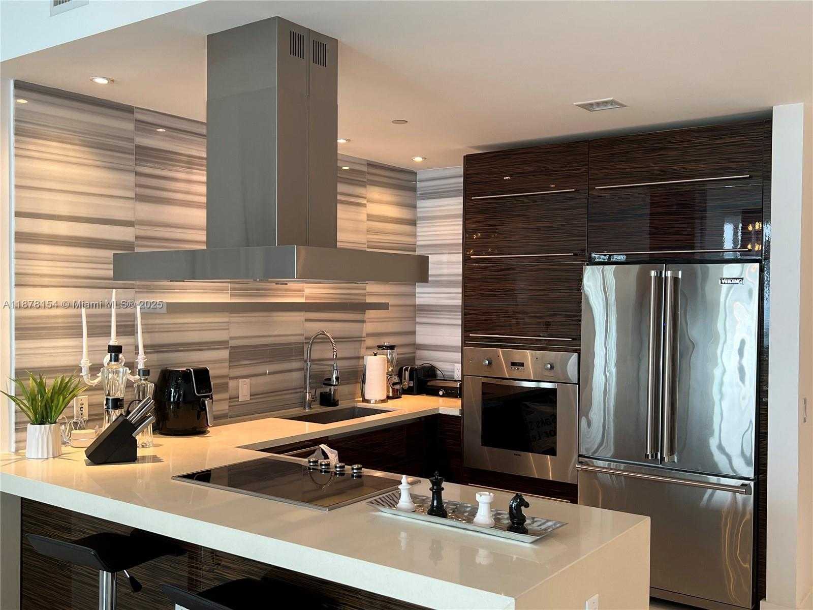Small Image of 1100 BISCAYNE BLVD #4802, Miami Number 25