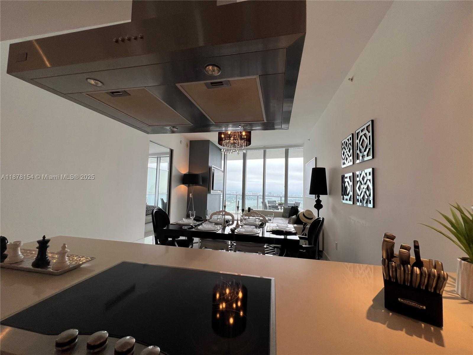 Small Image of 1100 BISCAYNE BLVD #4802, Miami Number 26