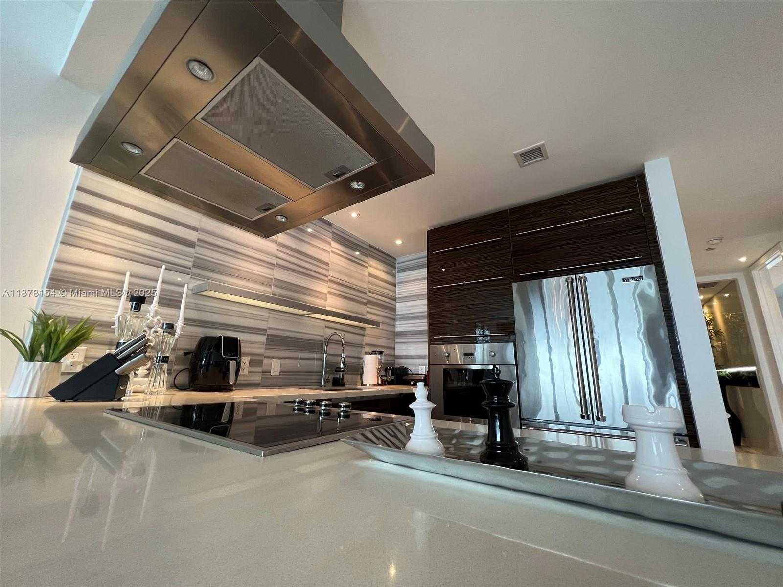 Small Image of 1100 BISCAYNE BLVD #4802, Miami Number 28