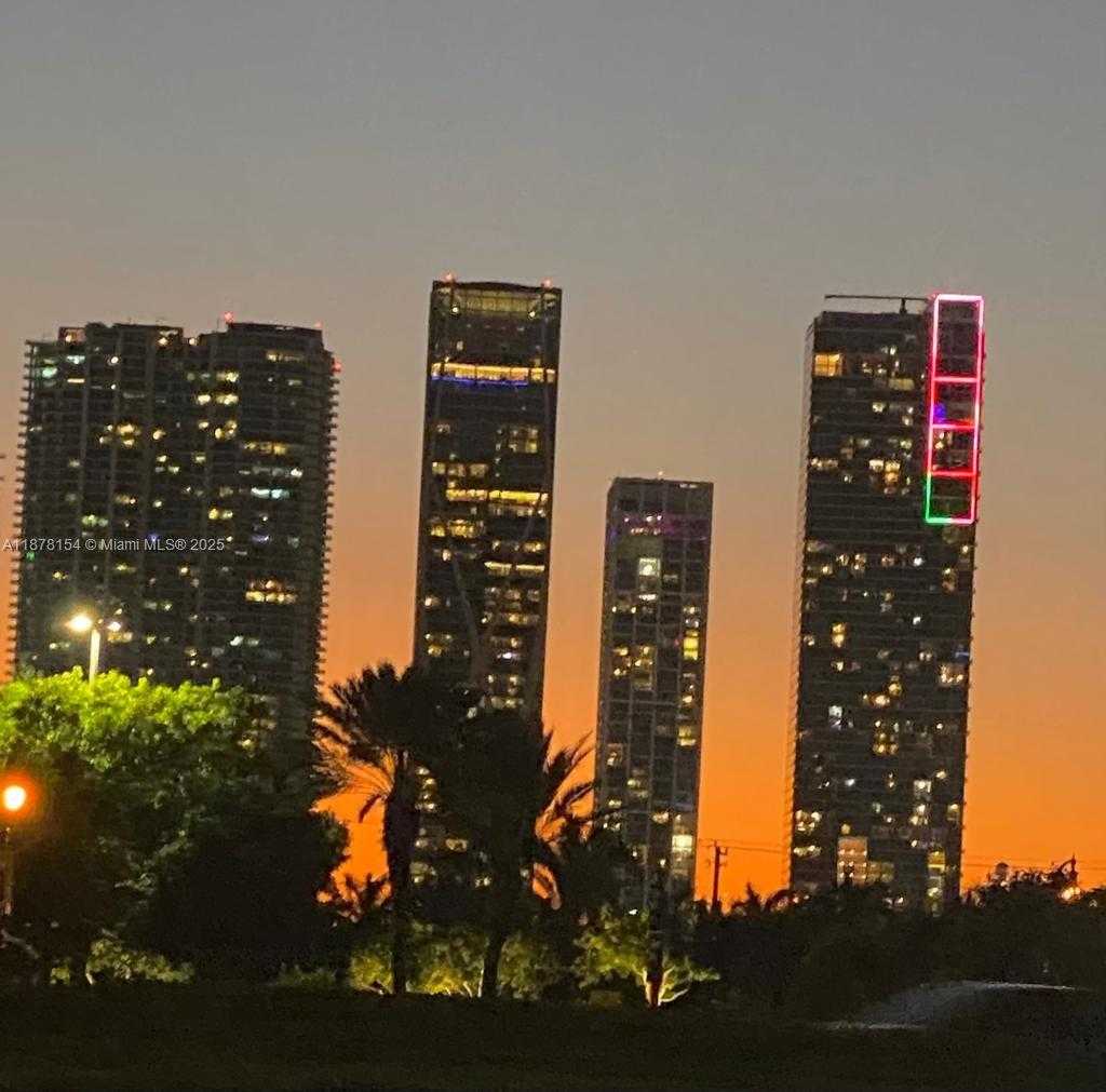 Small Image of 1100 BISCAYNE BLVD #4802, Miami Number 53
