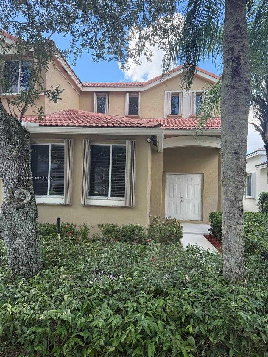 Small Image of 1288 CAMELLIA CIR #1, Weston Number 3