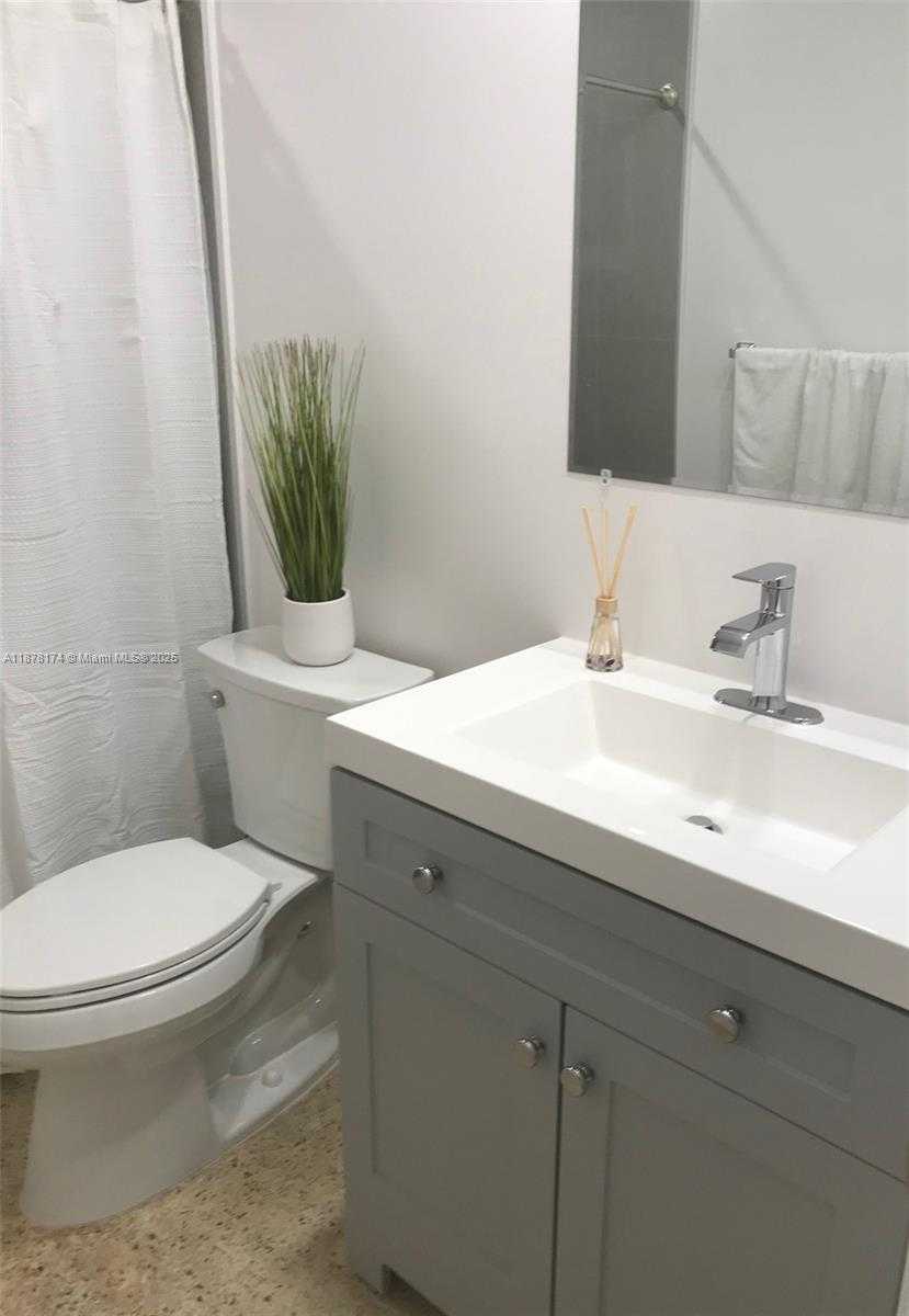 Small Image of 2747 SOUTH WEST 25TH TER #2747, Miami Number 10