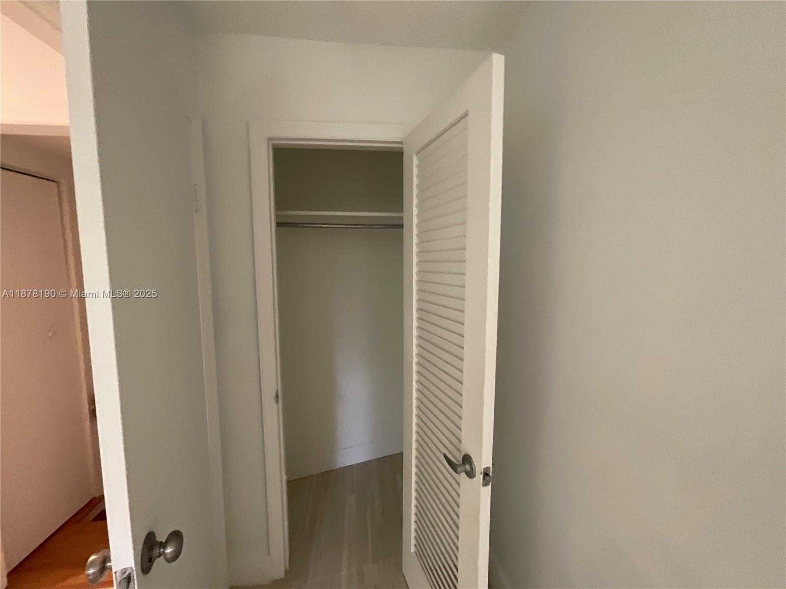 Small Image of 2201 BRICKELL AVE #25, Miami Number 16