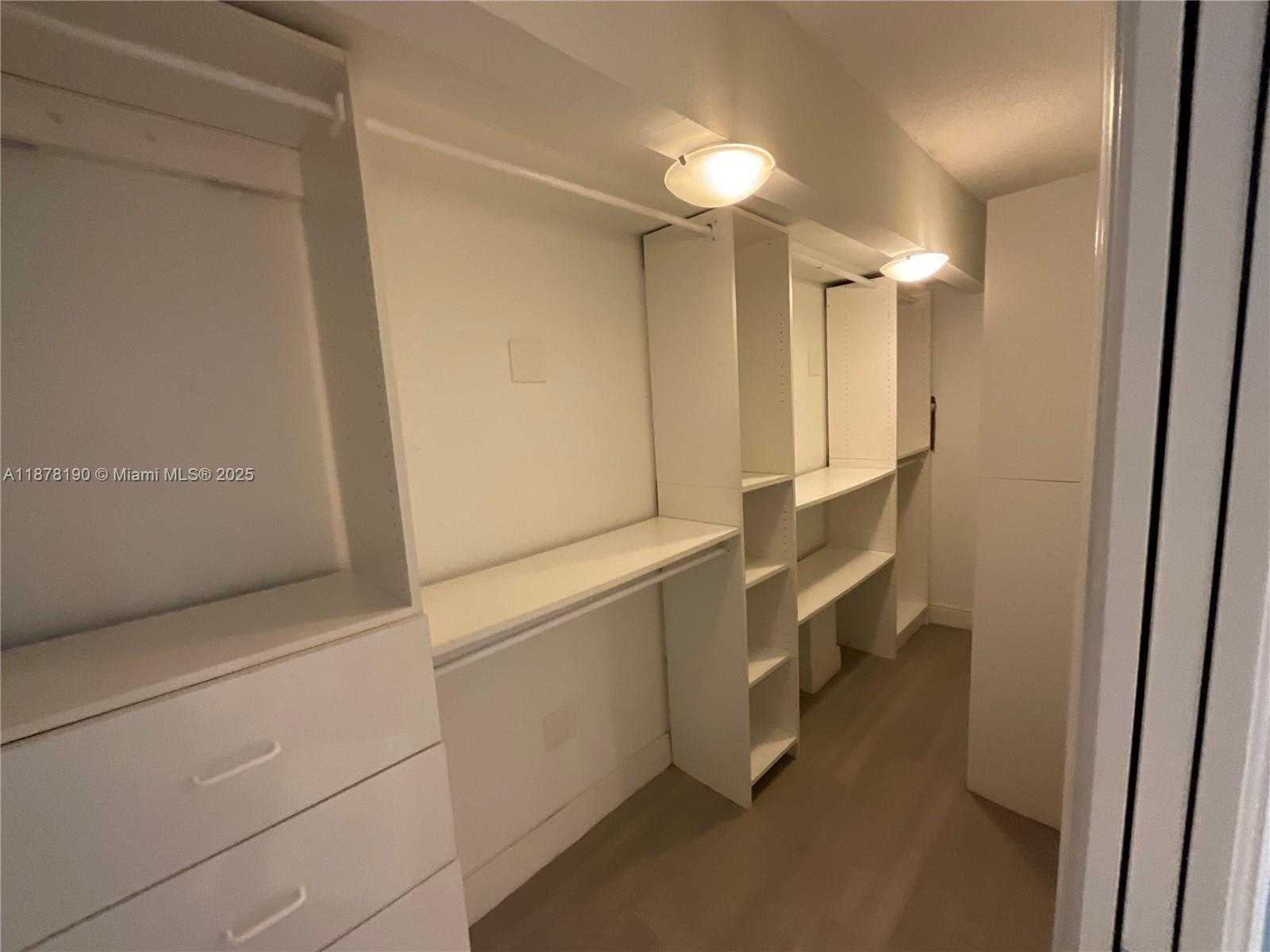Small Image of 2201 BRICKELL AVE #25, Miami Number 17