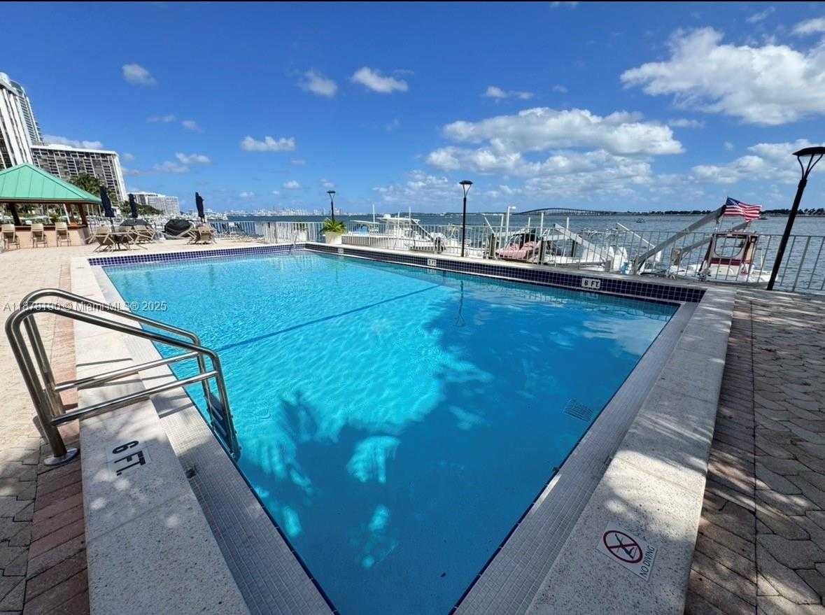 Small Image of 2201 BRICKELL AVE #25, Miami Number 26