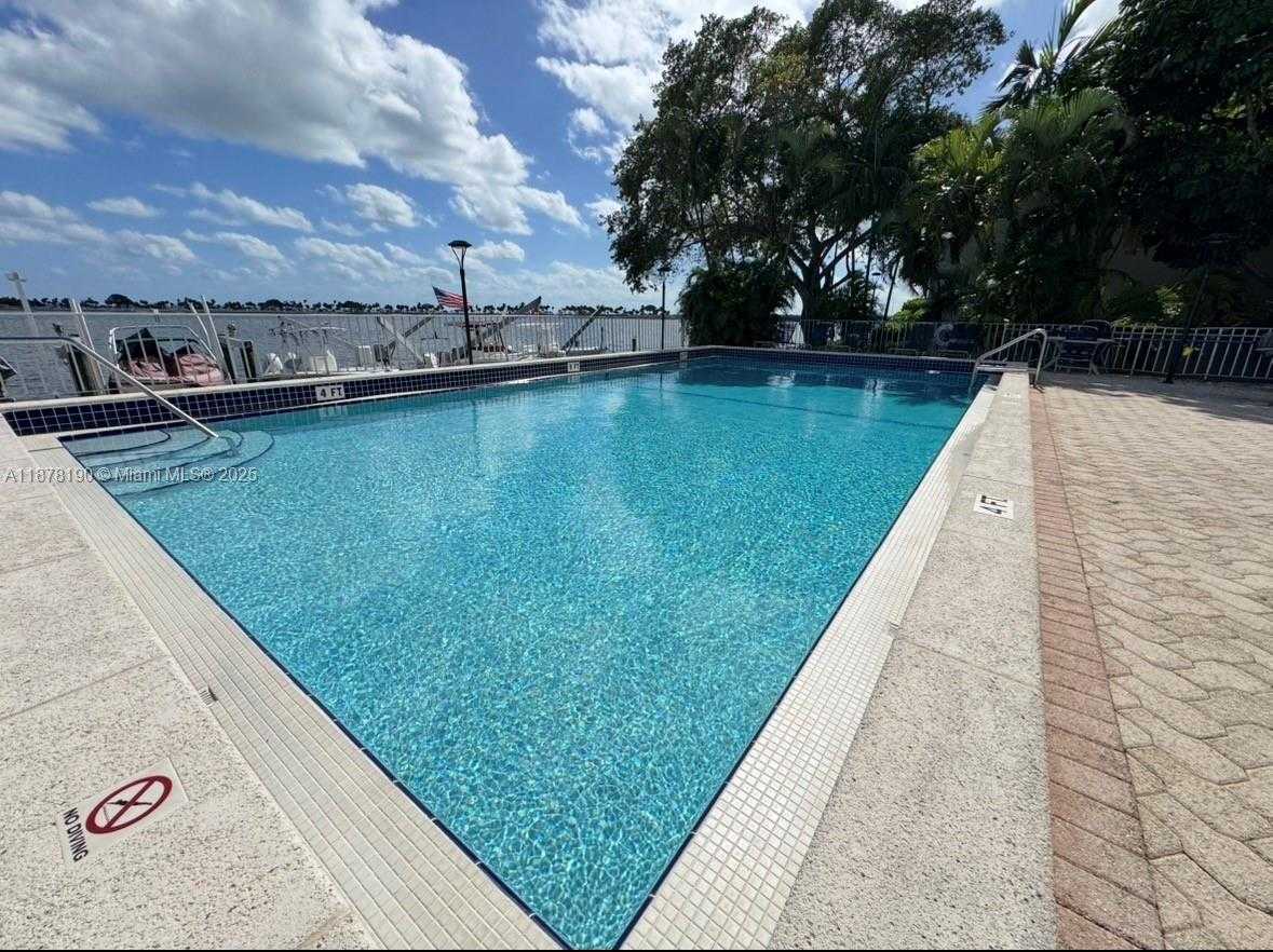 Small Image of 2201 BRICKELL AVE #25, Miami Number 29