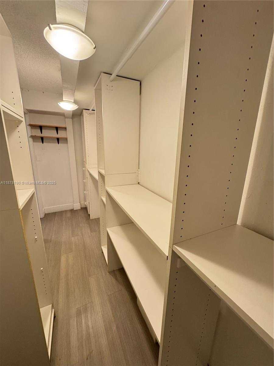 Small Image of 2201 BRICKELL AVE #25, Miami Number 36