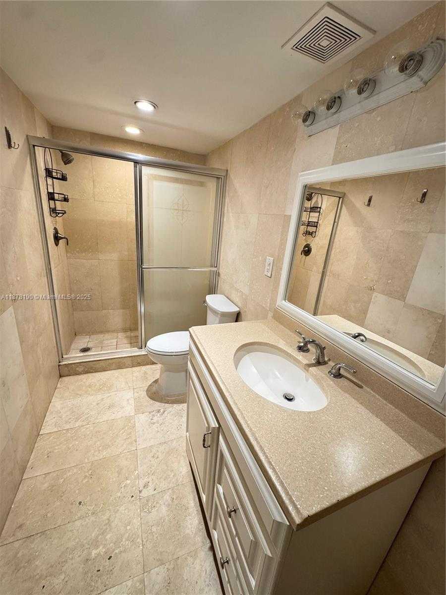 Small Image of 2201 BRICKELL AVE #25, Miami Number 37