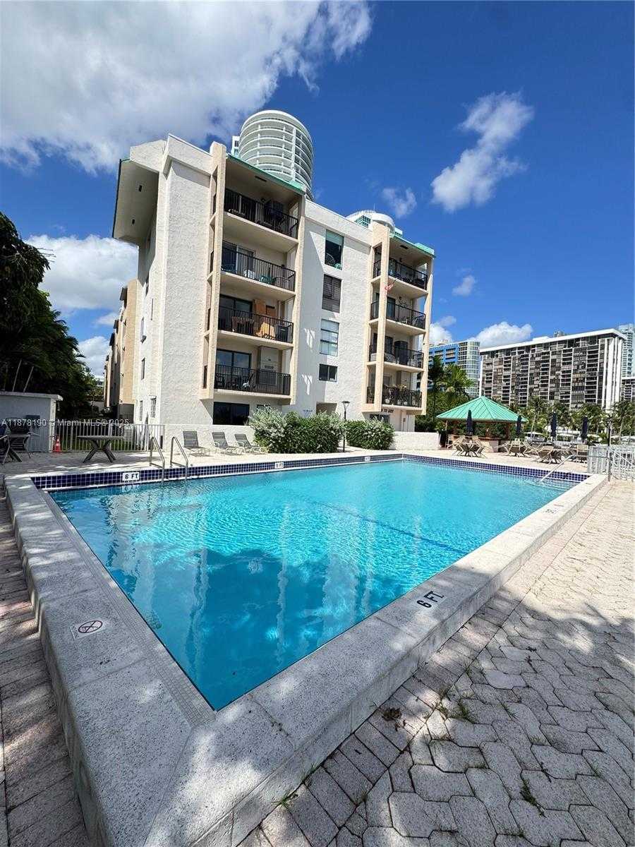 Small Image of 2201 BRICKELL AVE #25, Miami Number 42