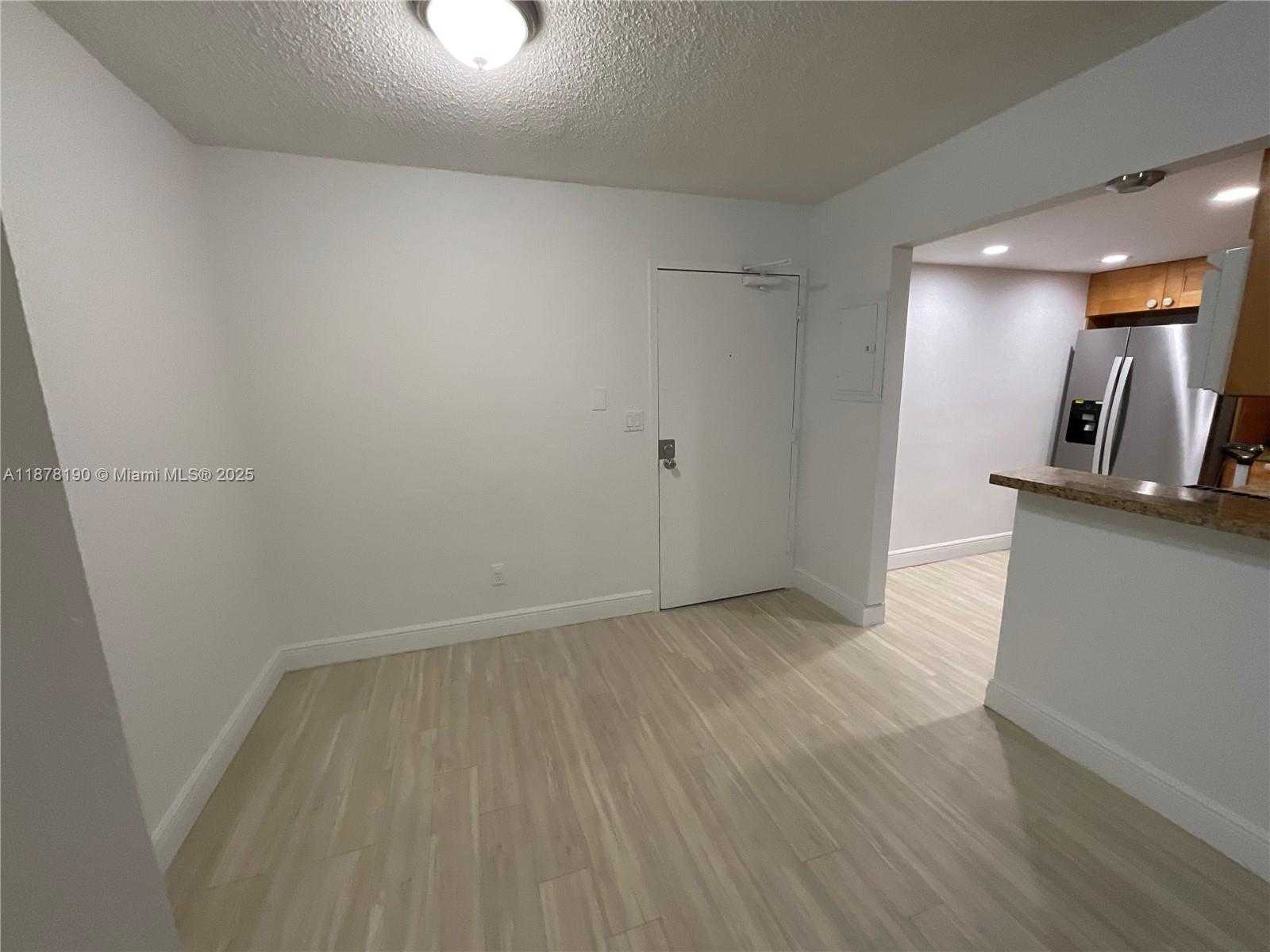 Small Image of 2201 BRICKELL AVE #25, Miami Number 9