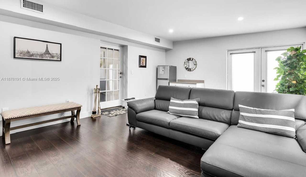 Small Image of 14214 SOUTH WEST 53RD ST #14214, Miami Number 21