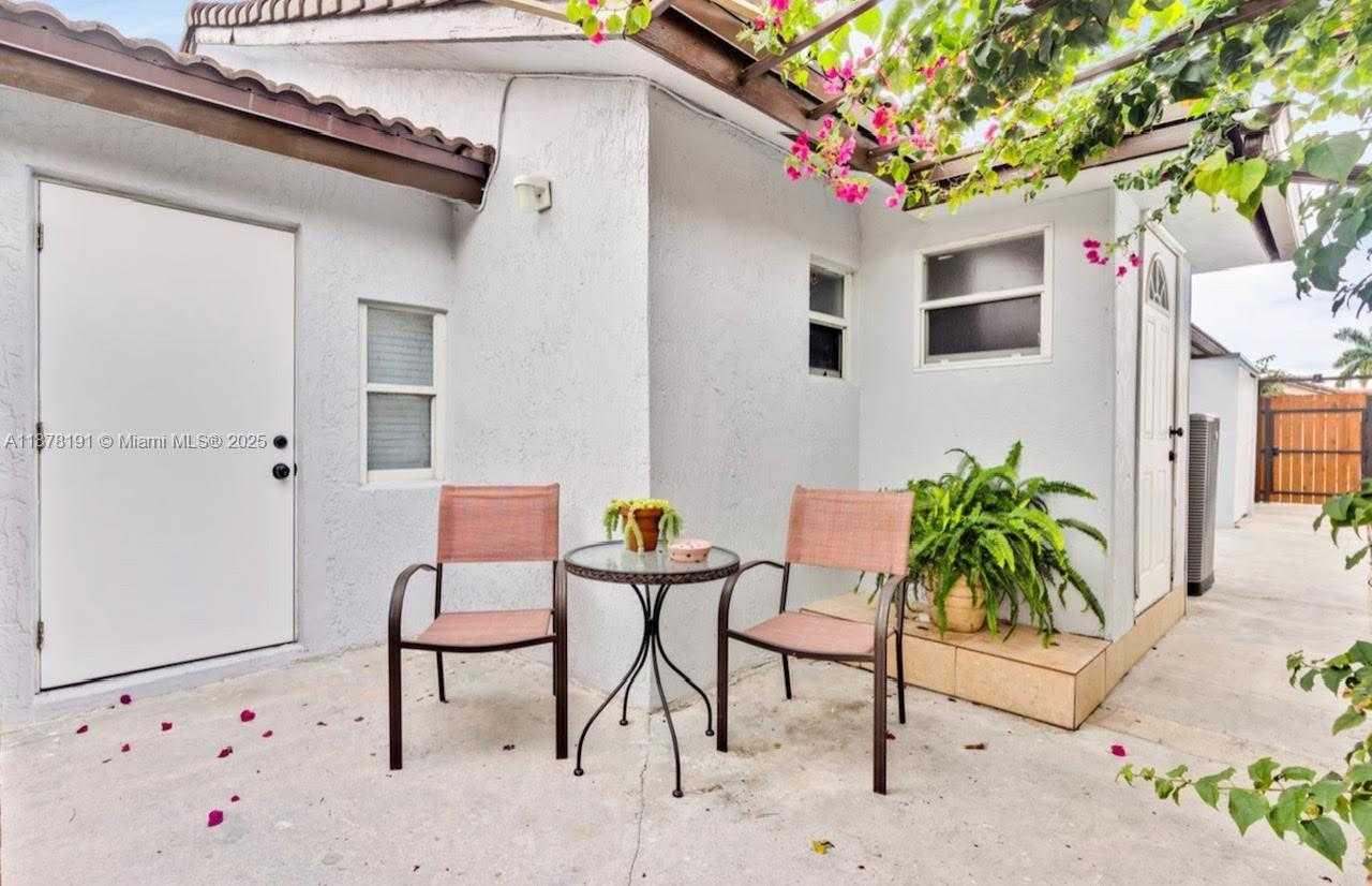 Small Image of 14214 SOUTH WEST 53RD ST #14214, Miami Number 26