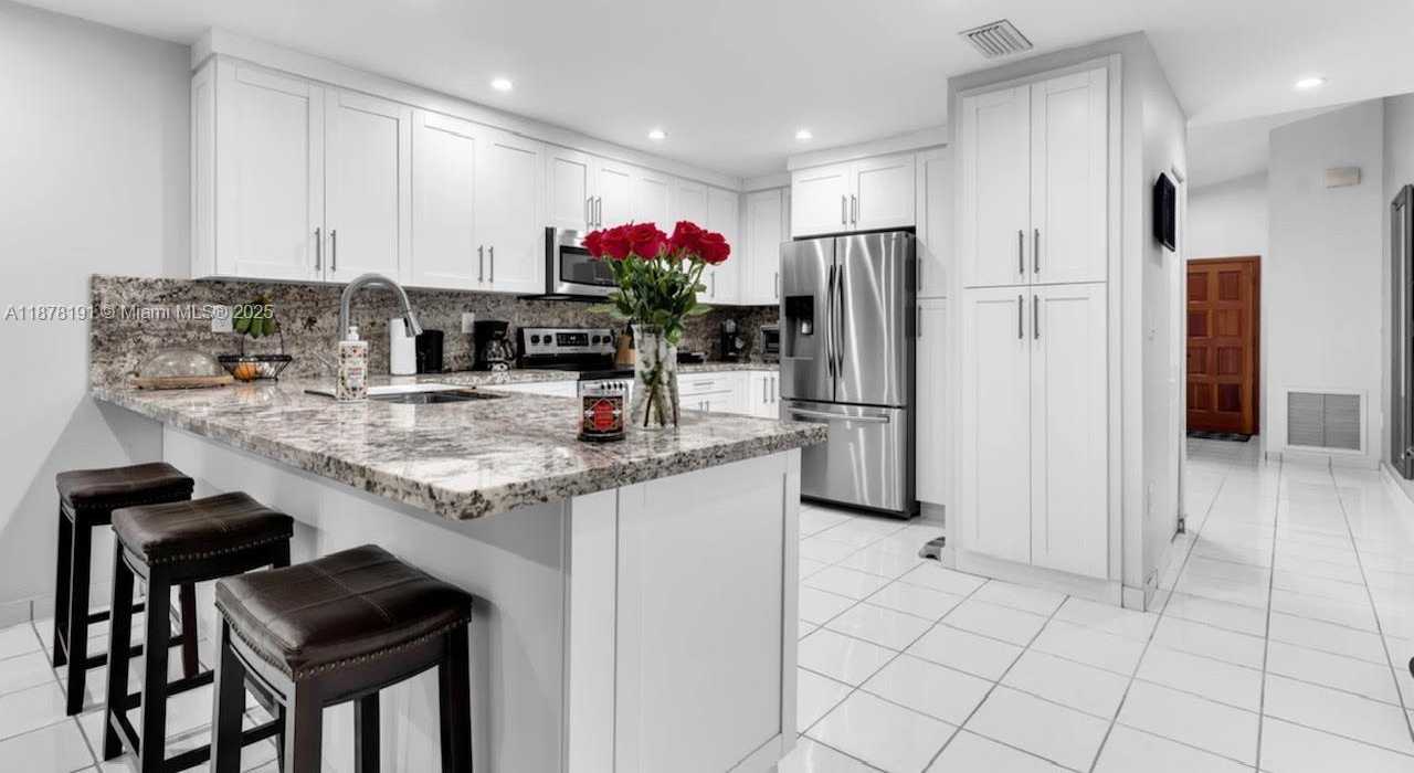 Small Image of 14214 SOUTH WEST 53RD ST #14214, Miami Number 8