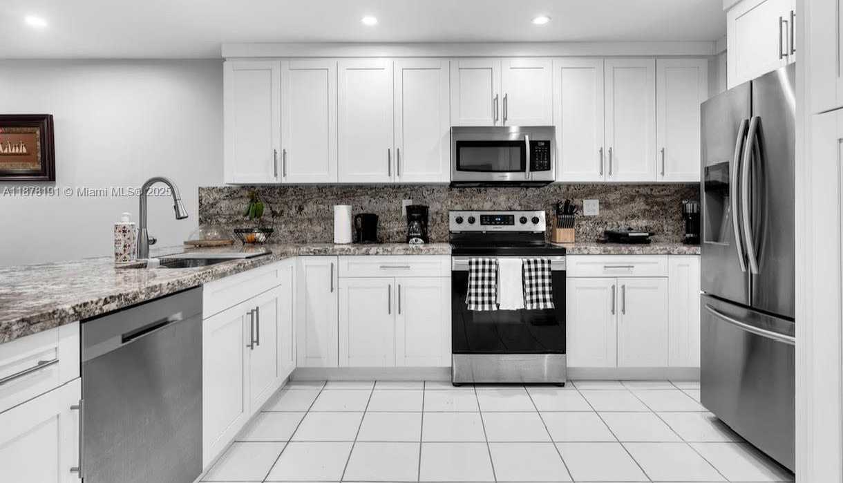 Small Image of 14214 SOUTH WEST 53RD ST #14214, Miami Number 9
