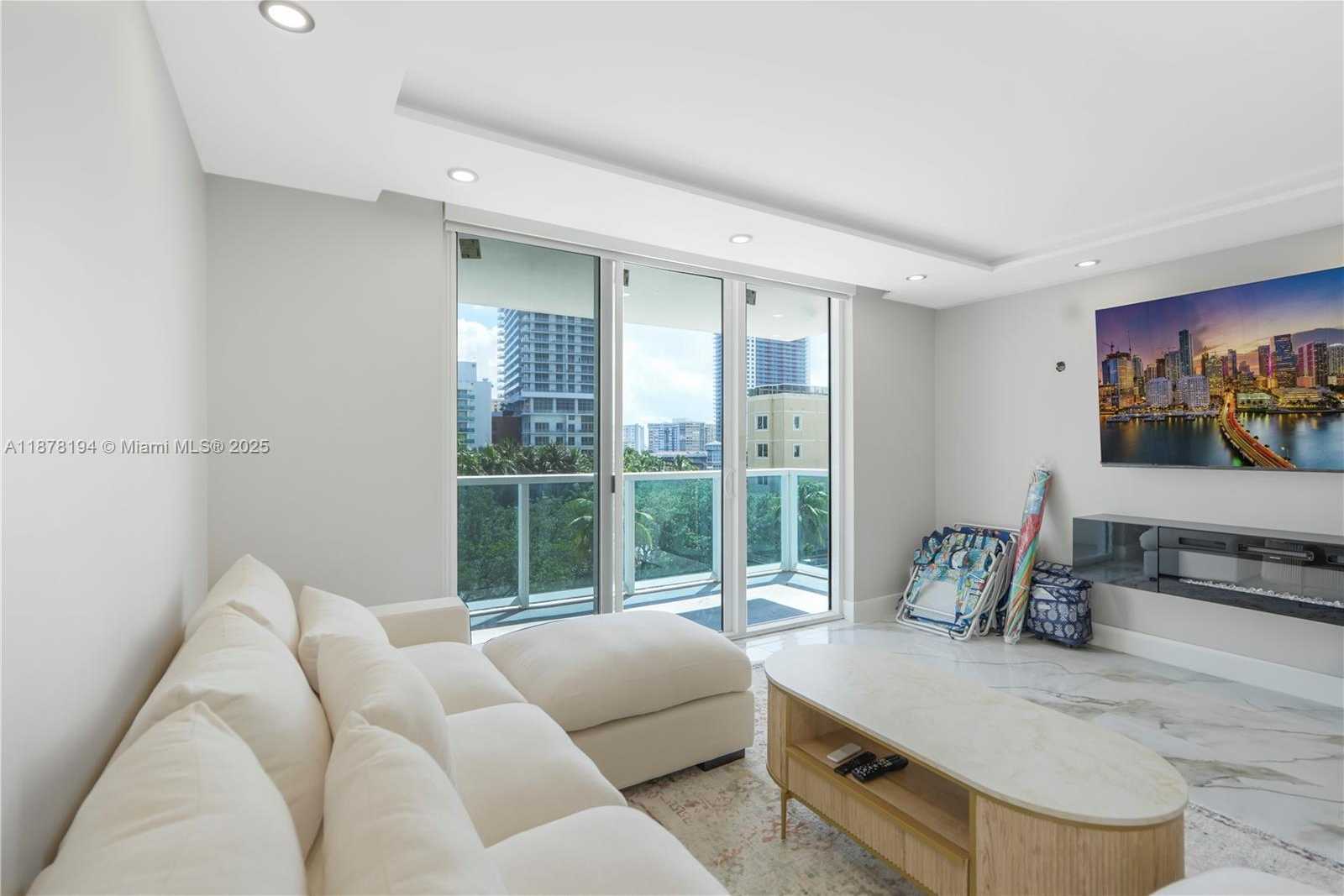 Small Image of 3800 SOUTH OCEAN DR #407, Hollywood Number 11