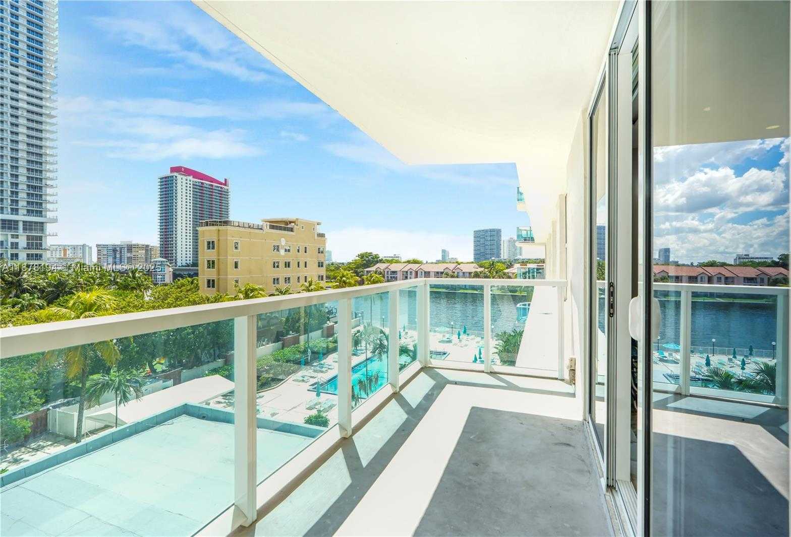 Small Image of 3800 SOUTH OCEAN DR #407, Hollywood Number 3