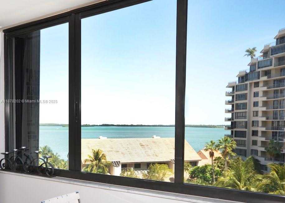 Small Image of 540 BRICKELL KEY DR #803, Miami Number 3