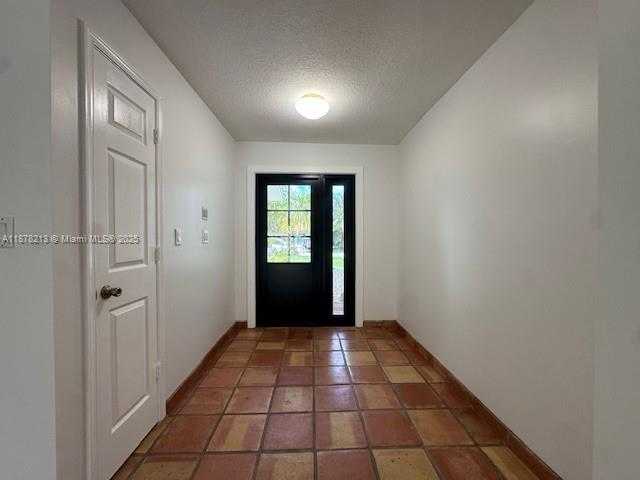 Small Image of 10514 SOUTH WEST 127TH CT, Miami Number 15