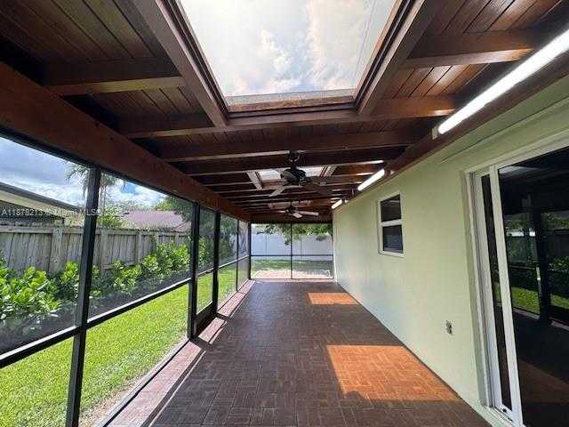 Small Image of 10514 SOUTH WEST 127TH CT, Miami Number 24