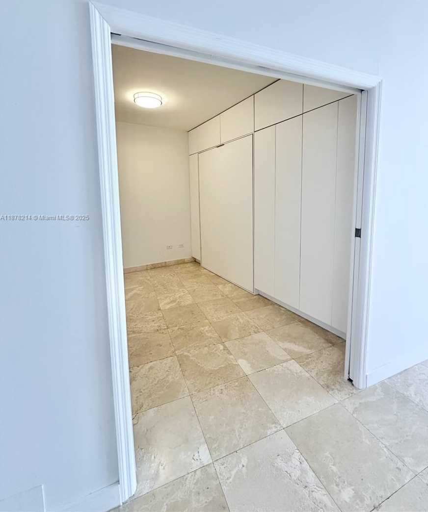 Small Image of 808 BRICKELL KEY DR #3106, Miami Number 15